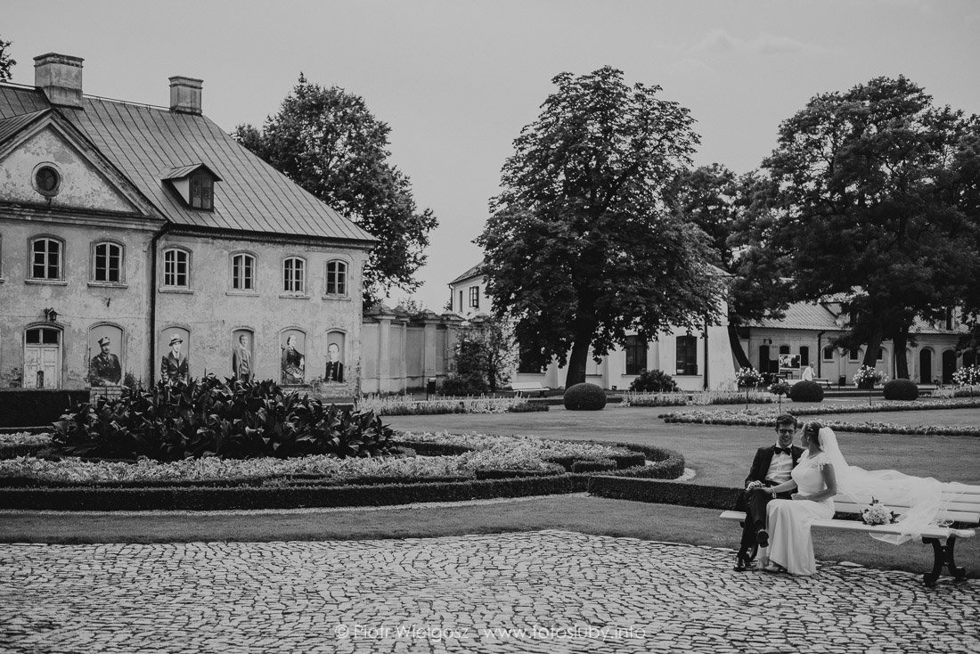 zdjęcia ślubne Muzeum Zamojskich Kozłówka 